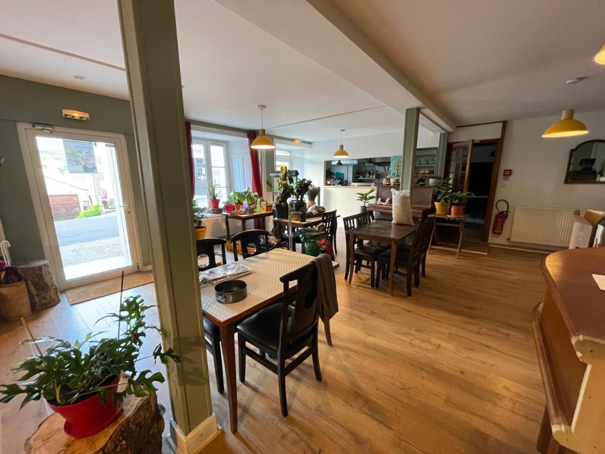 Auberge Des Trois Rivieres Condat  ภายนอก รูปภาพ
